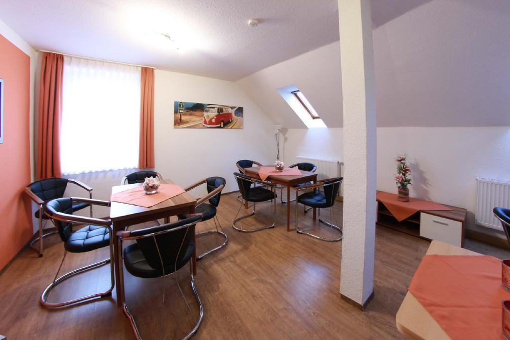 Pension Am Ostbahnhof โกทา ภายนอก รูปภาพ